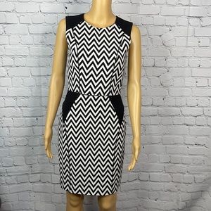H & M black/white chevron striped dress size 6